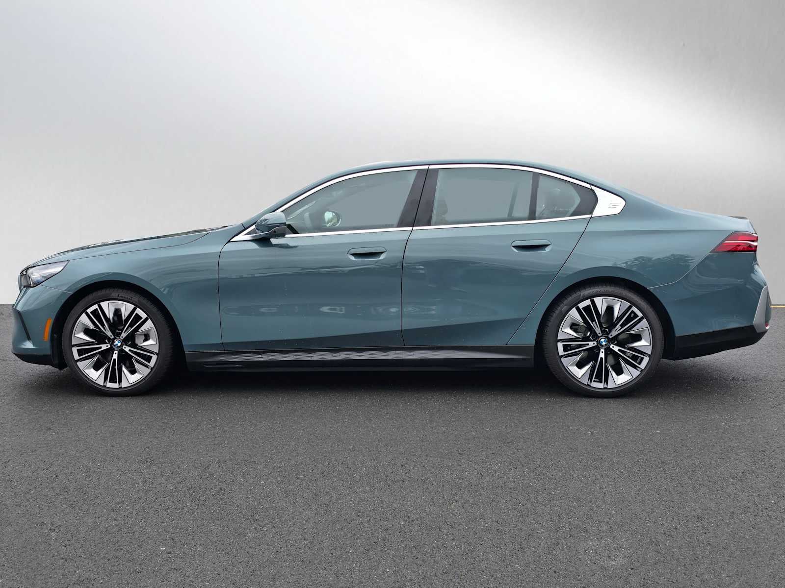 2026 BMW i5 xDrive40
