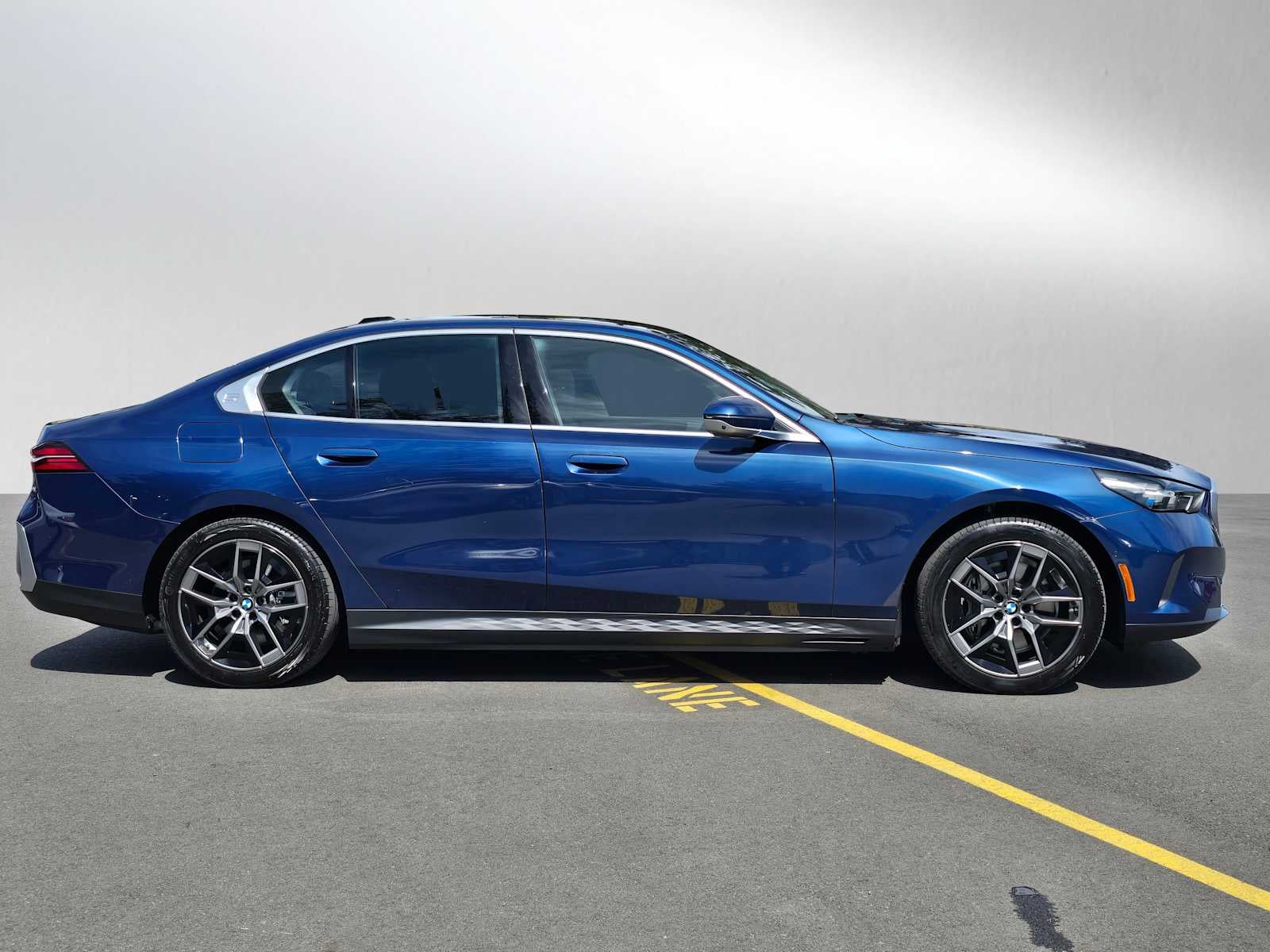 2026 BMW i5 xDrive40