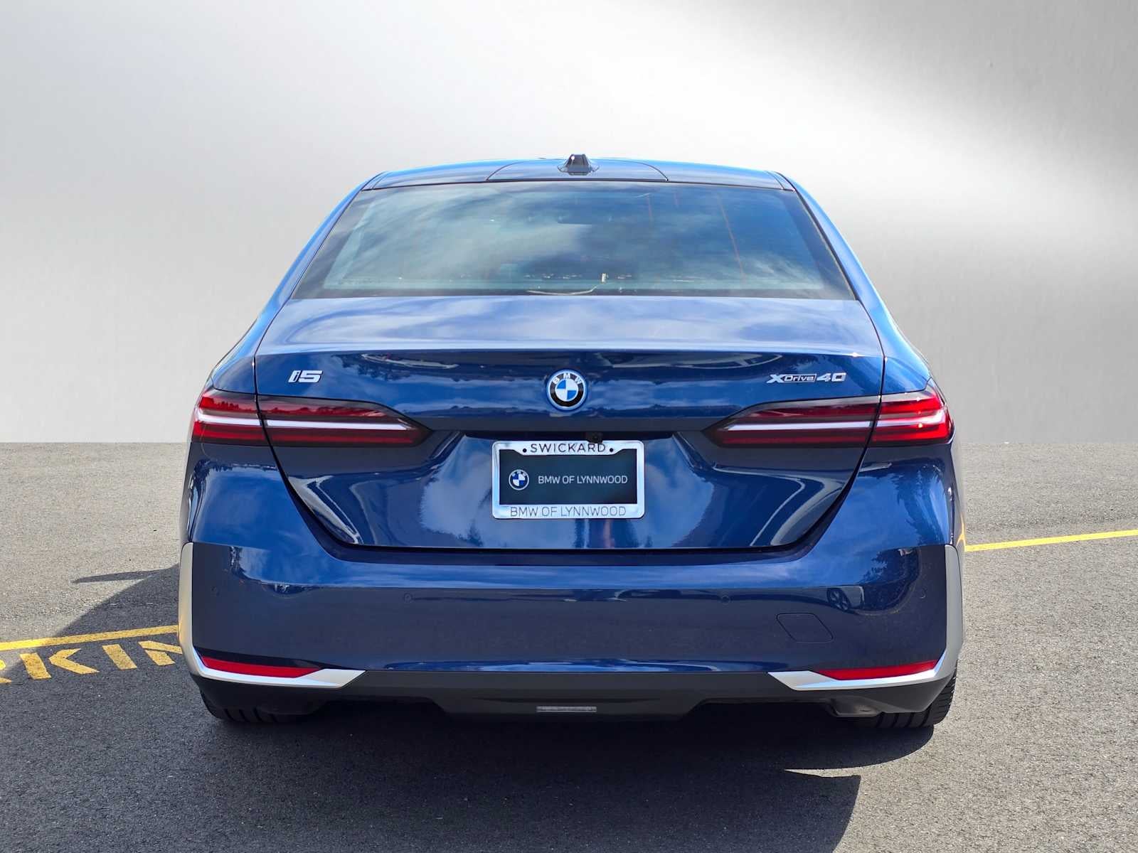 2026 BMW i5 xDrive40