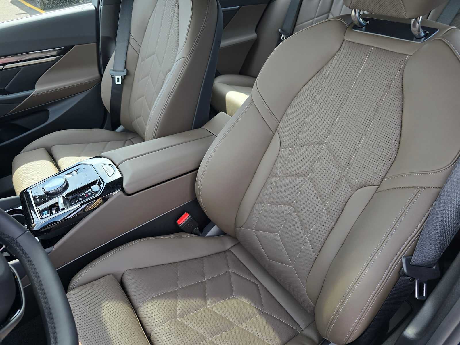 2026 BMW i5 xDrive40