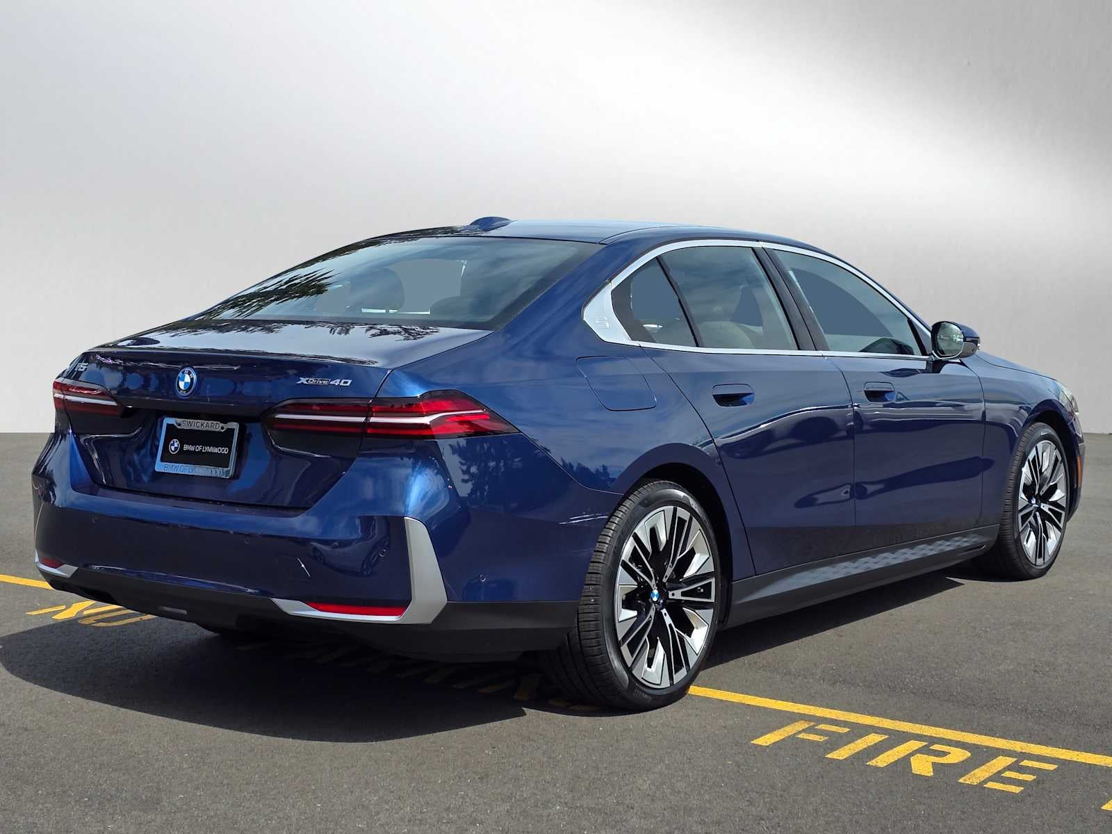 2026 BMW i5 xDrive40