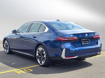 2026 BMW i5 xDrive40