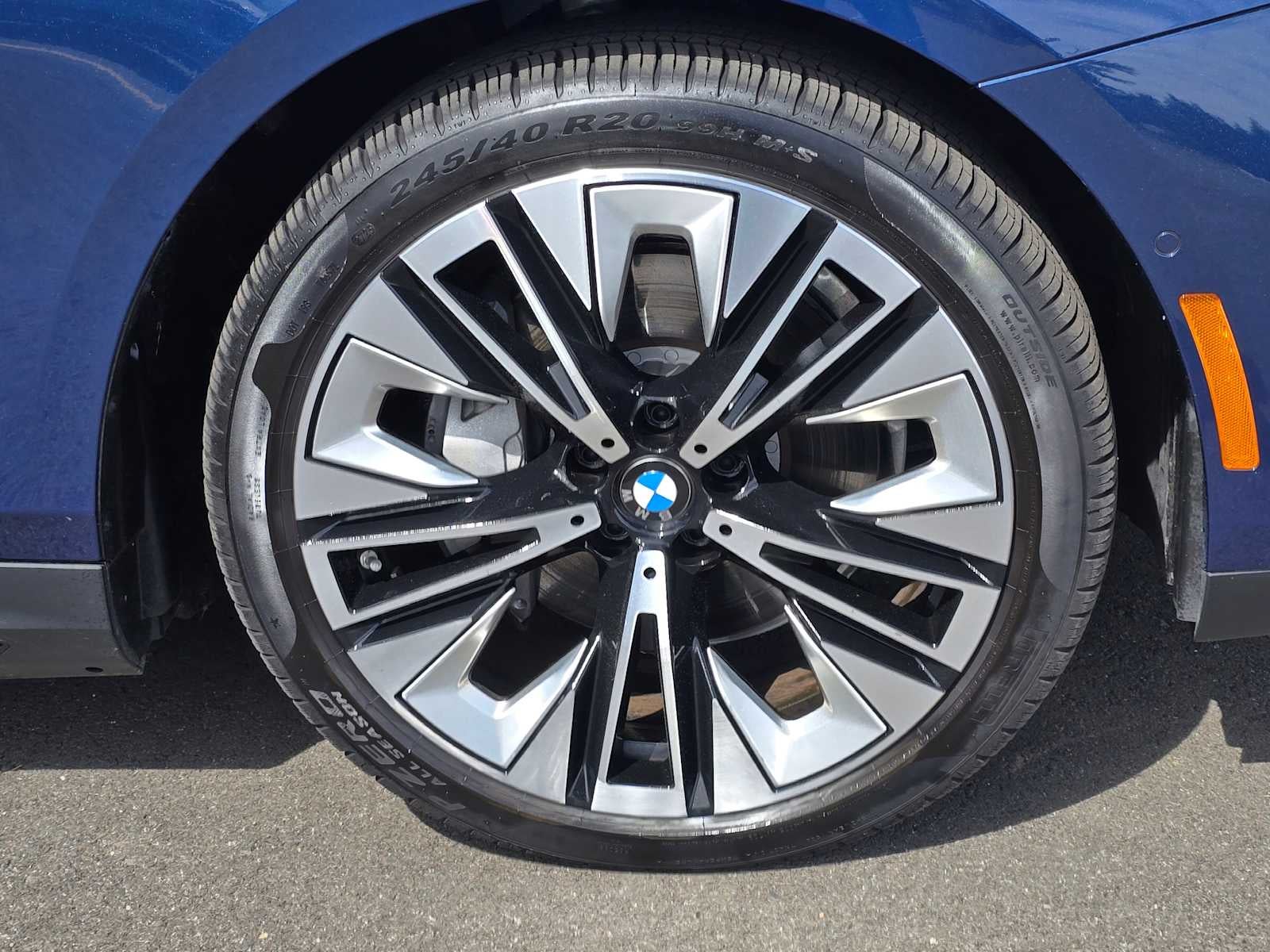 2026 BMW i5 xDrive40