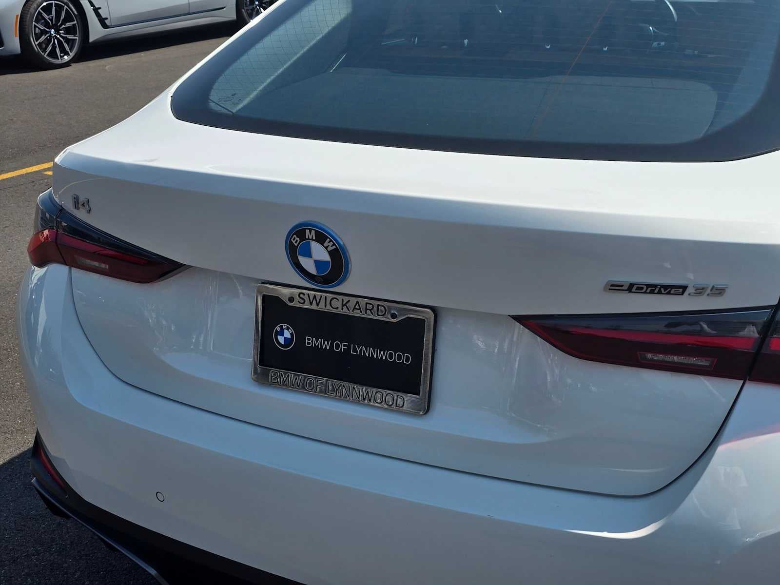 2023 BMW i4 eDrive35