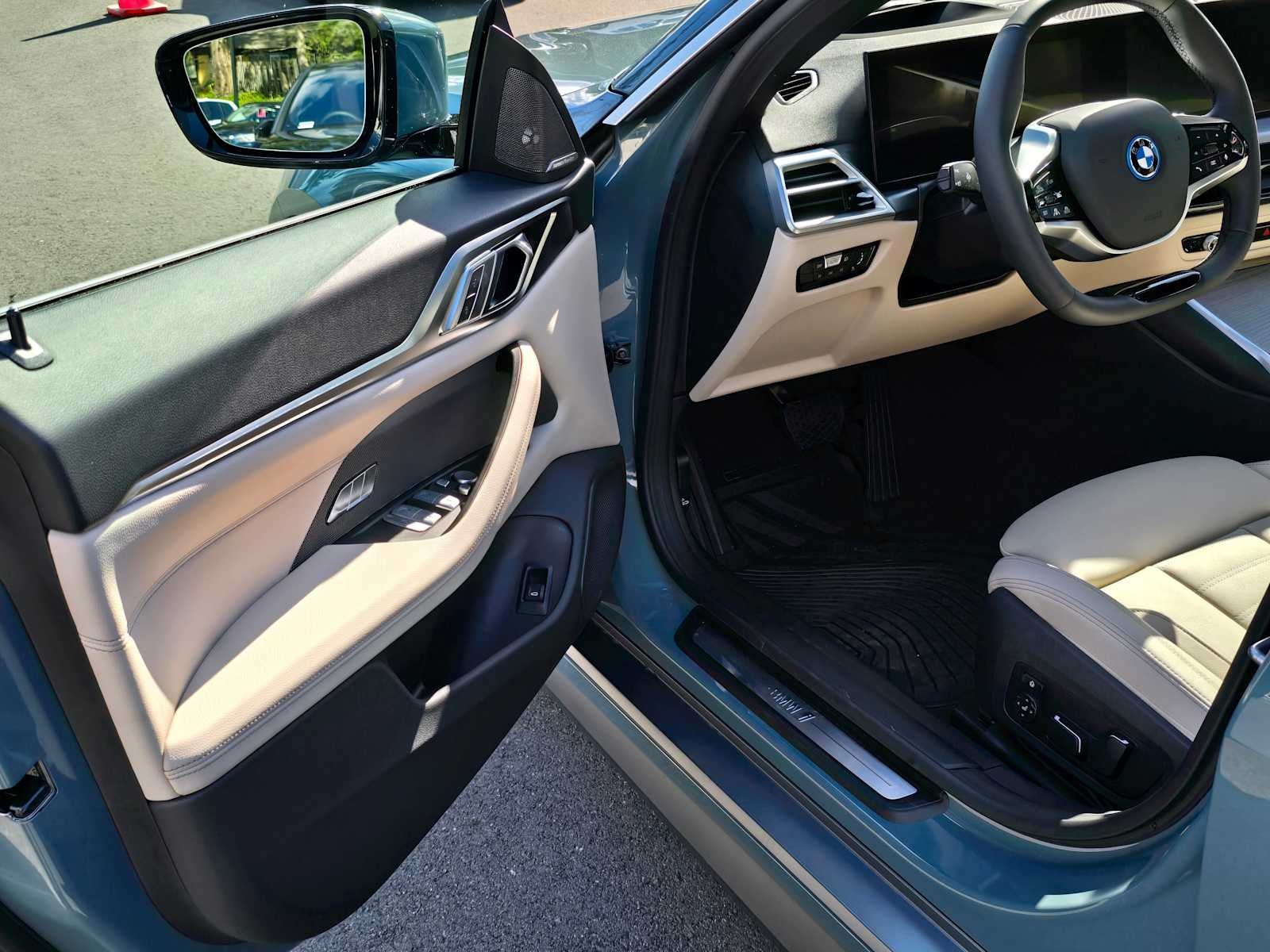 2025 BMW i4 xDrive40 xDrive40