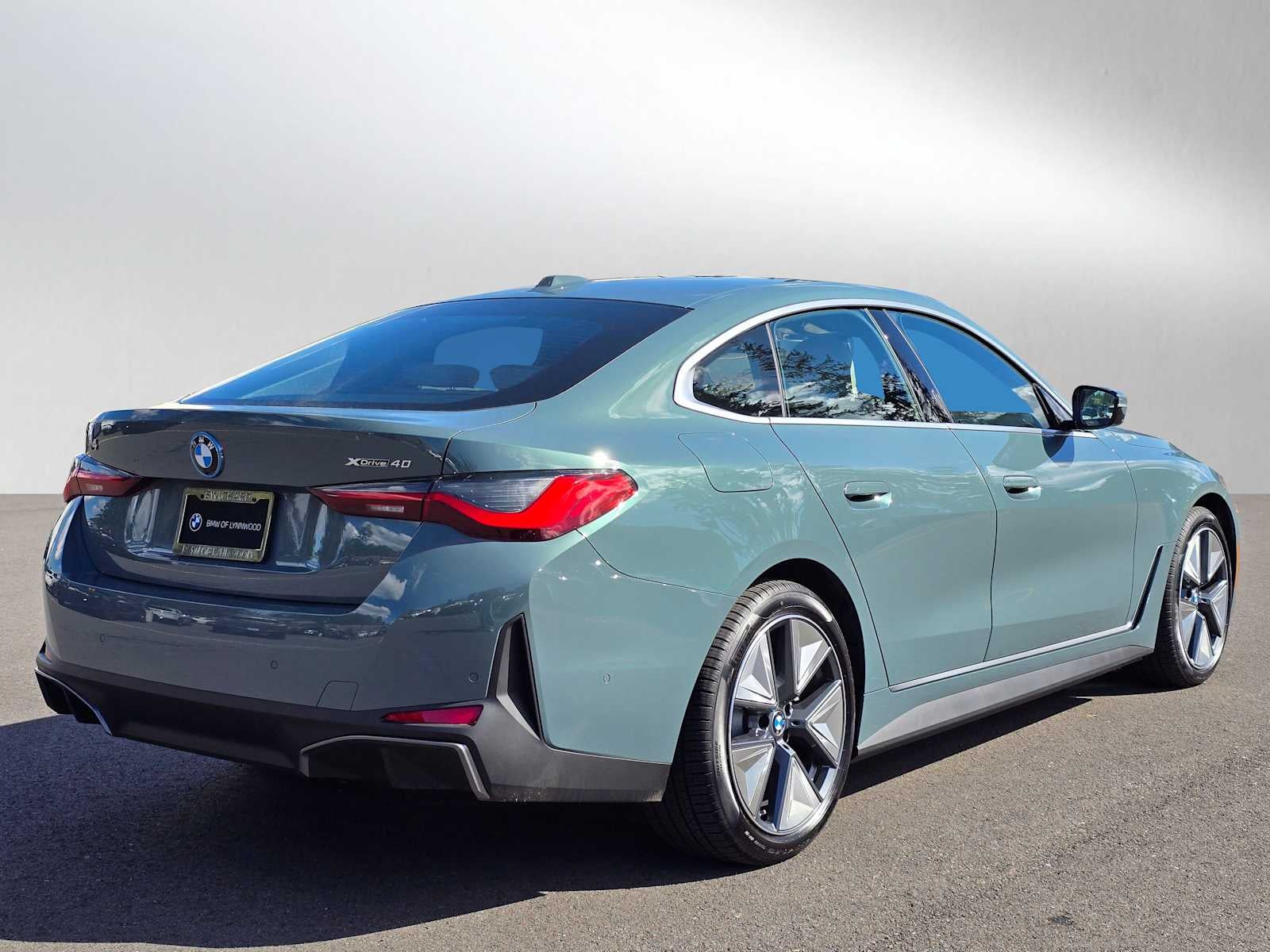 2025 BMW i4 xDrive40 xDrive40