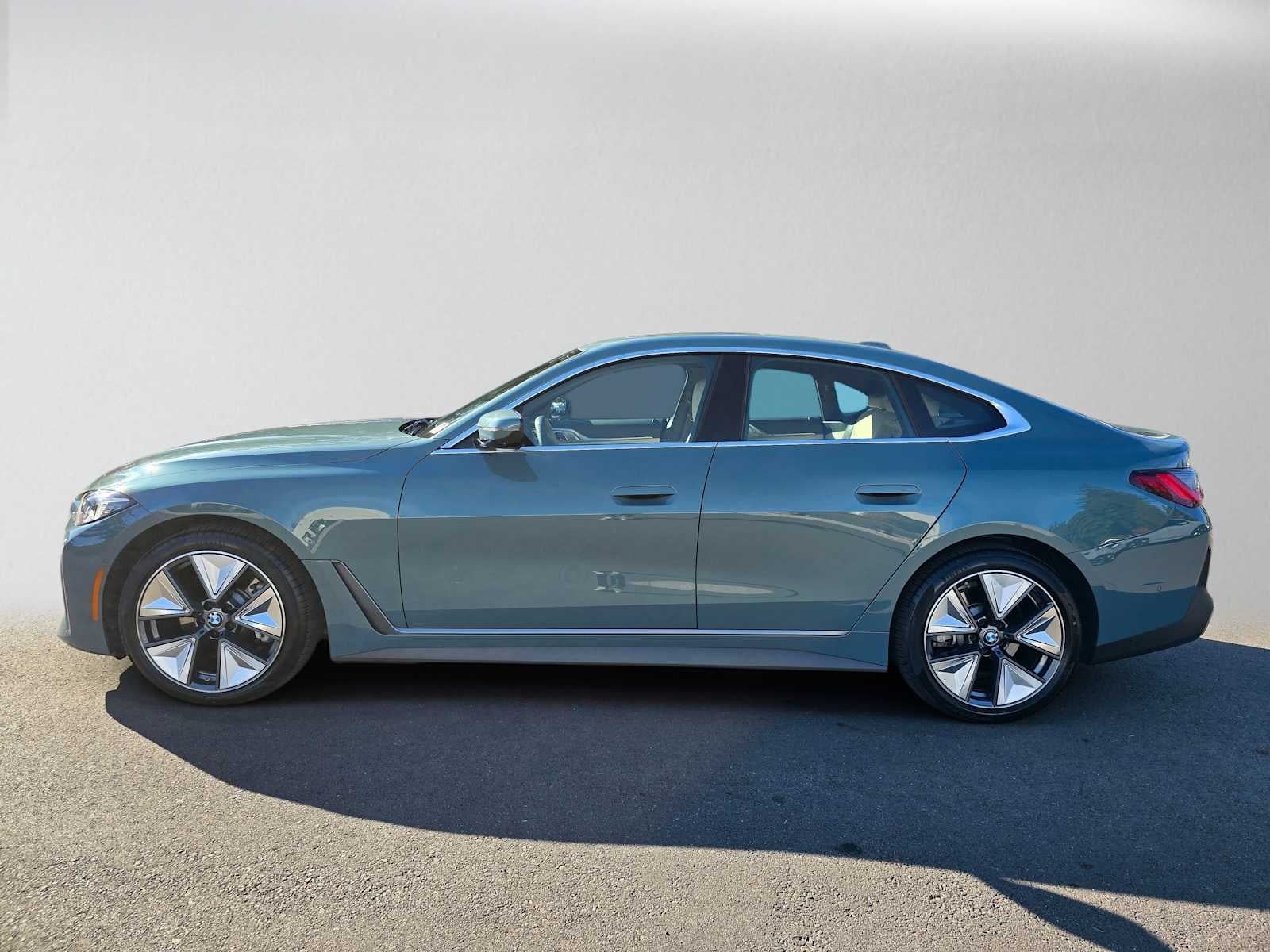 2026 BMW i4 xDrive40