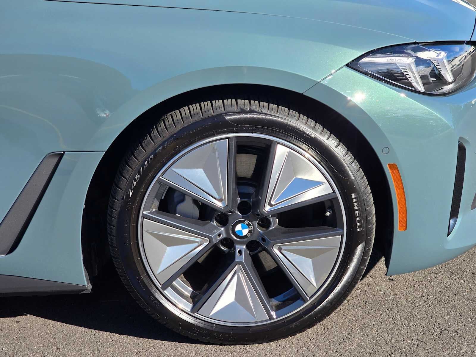 2026 BMW i4 xDrive40