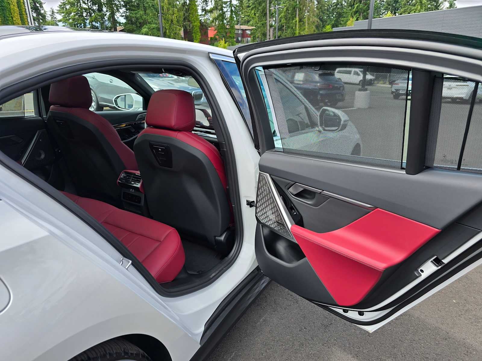 2026 BMW i5 eDrive40