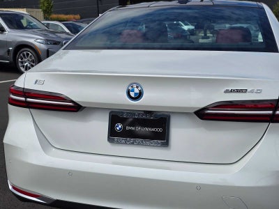 2026 BMW i5 eDrive40