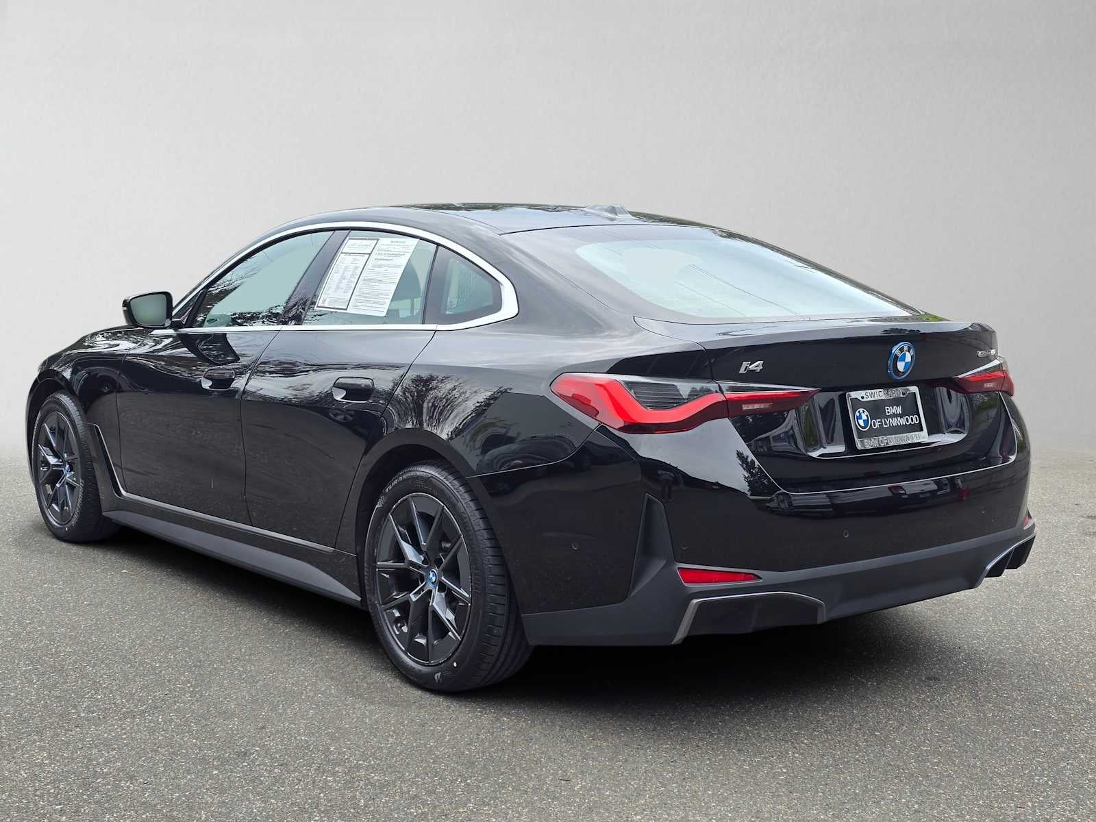 2023 BMW i4 eDrive40
