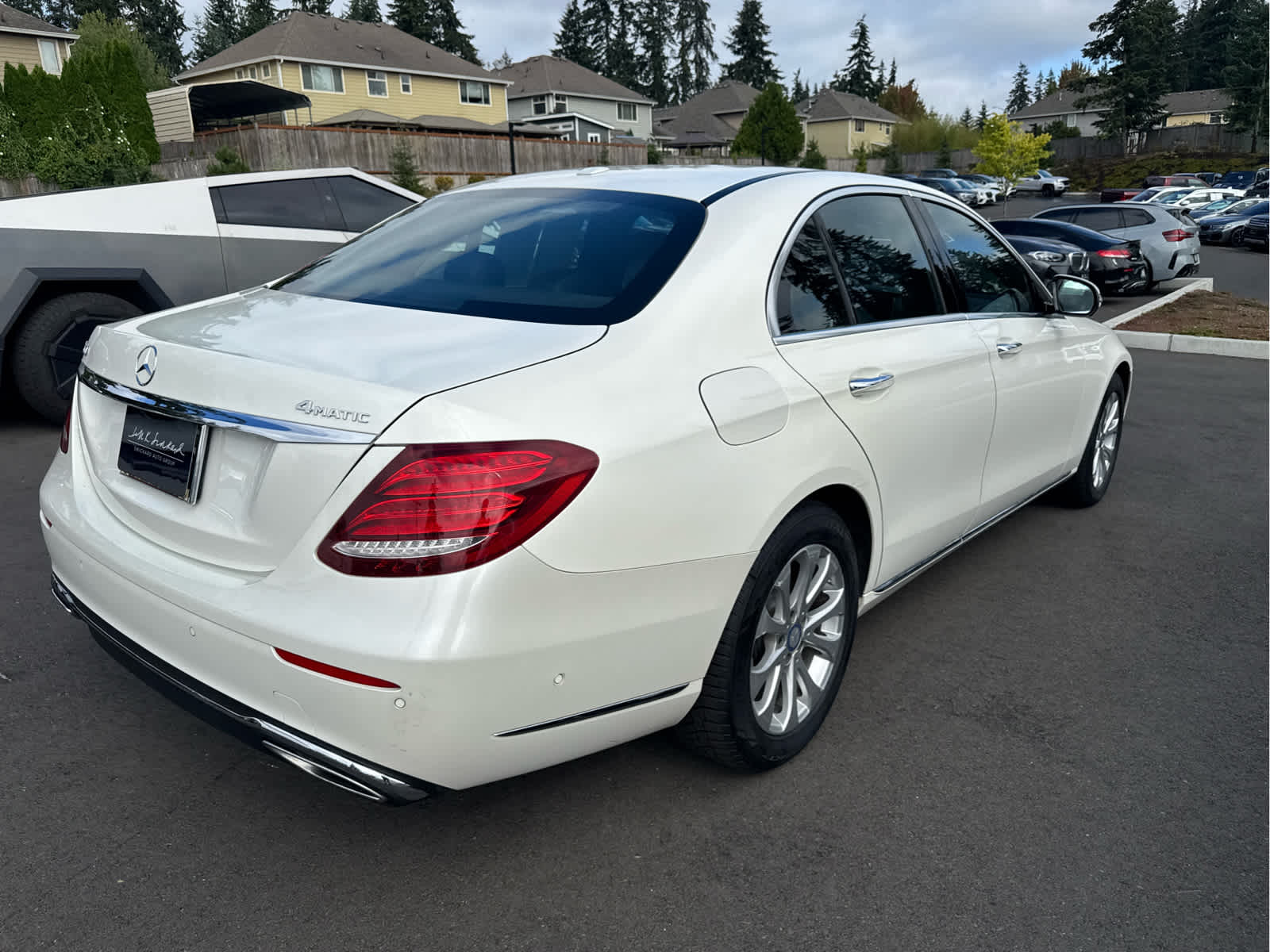 2017 Mercedes-Benz E 300 E 300 Luxury