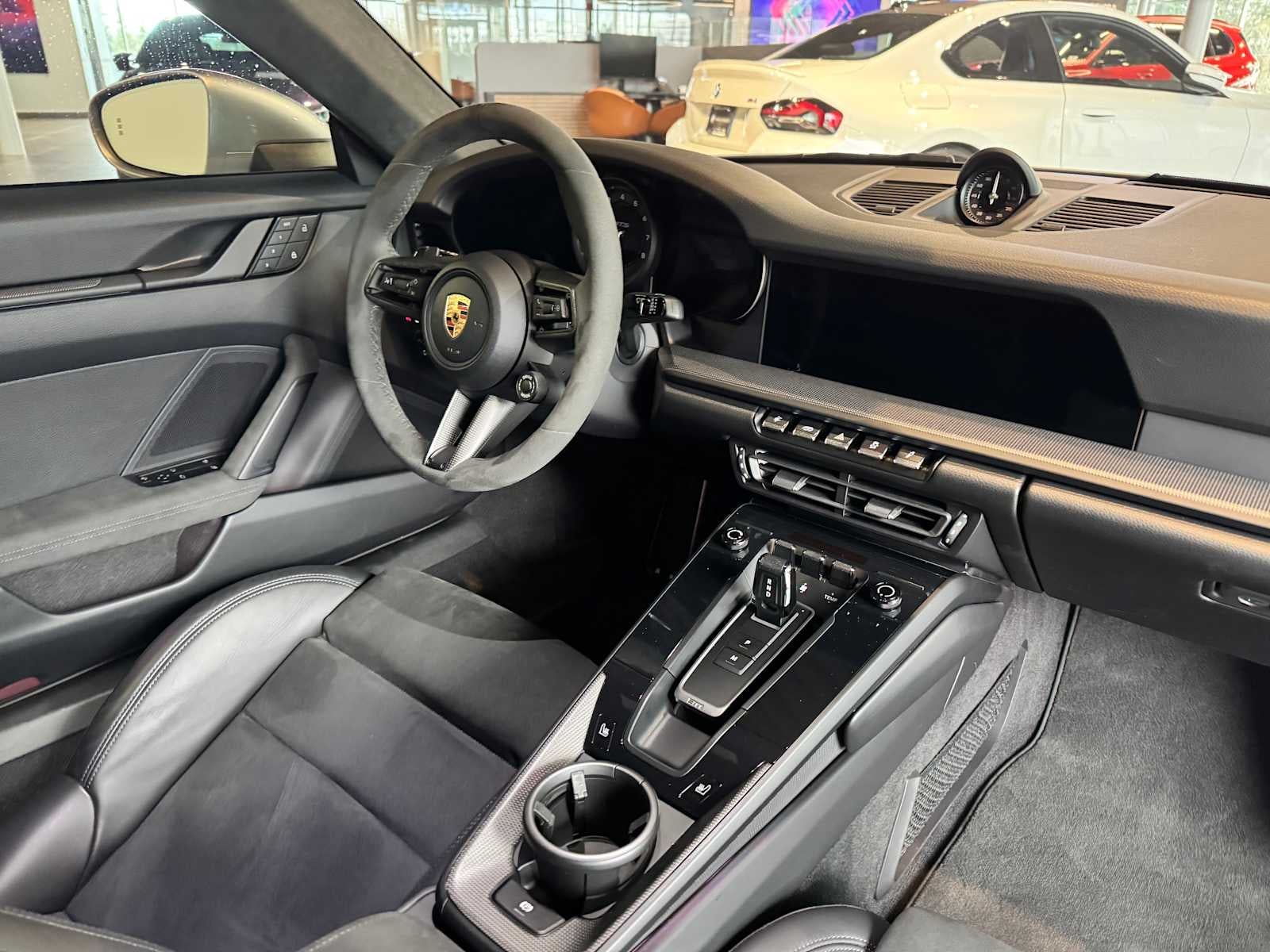 2022 Porsche 911 Carrera 4 GTS