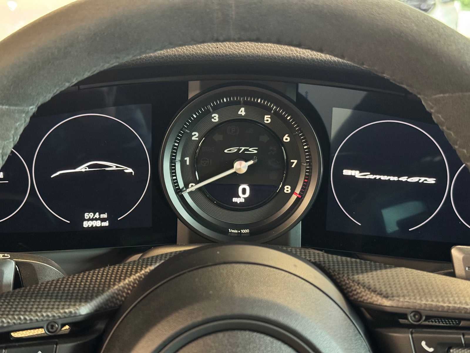 2022 Porsche 911 Carrera 4 GTS