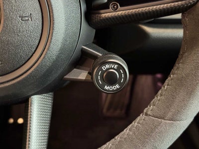 2022 Porsche 911 Carrera 4 GTS