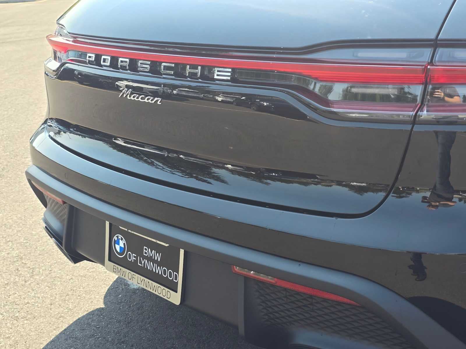 2024 Porsche Macan AWD