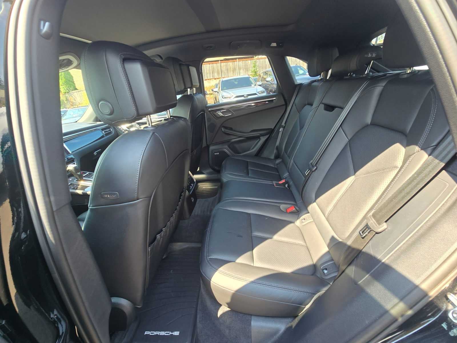 2024 Porsche Macan AWD
