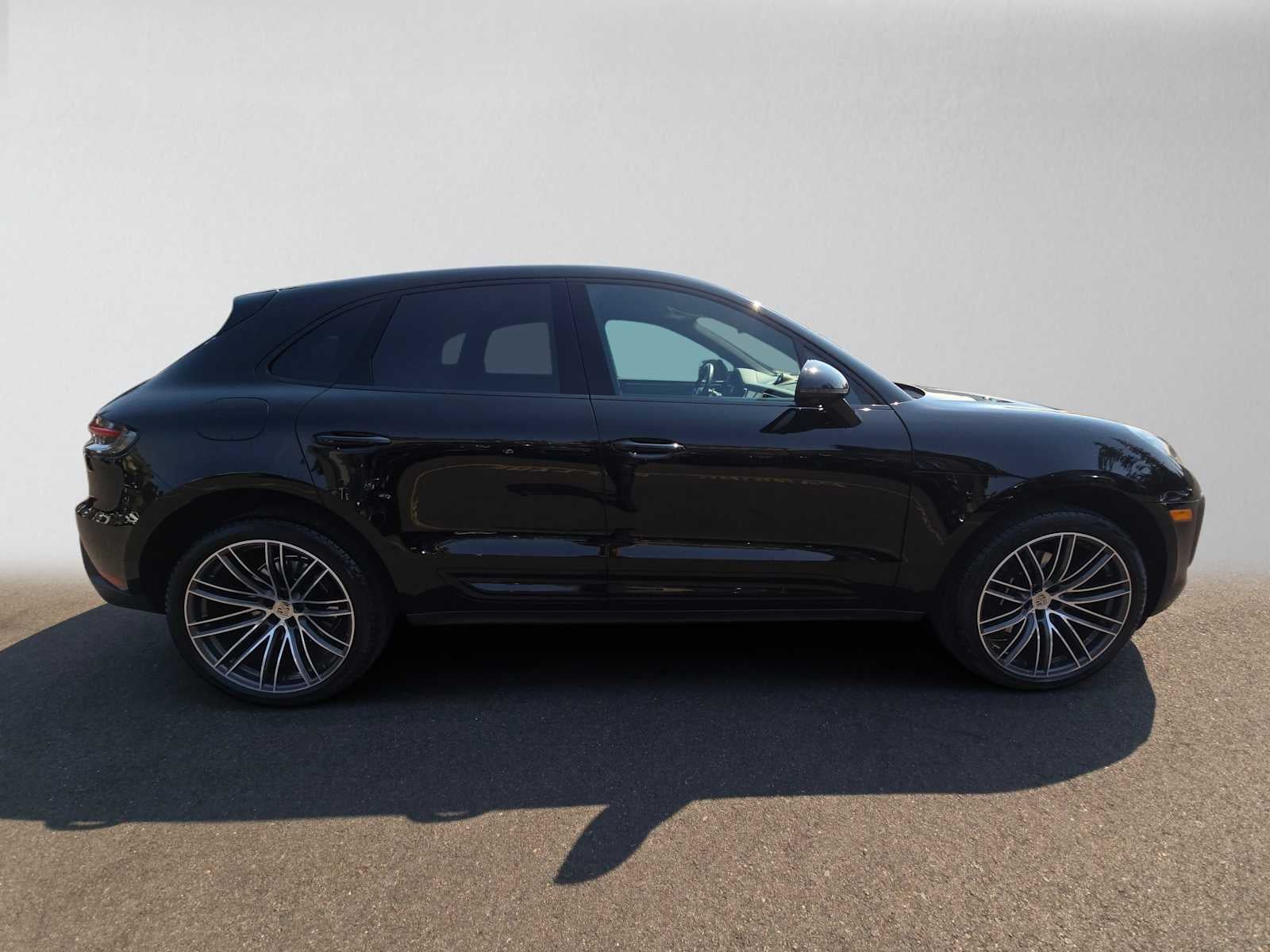 2024 Porsche Macan AWD
