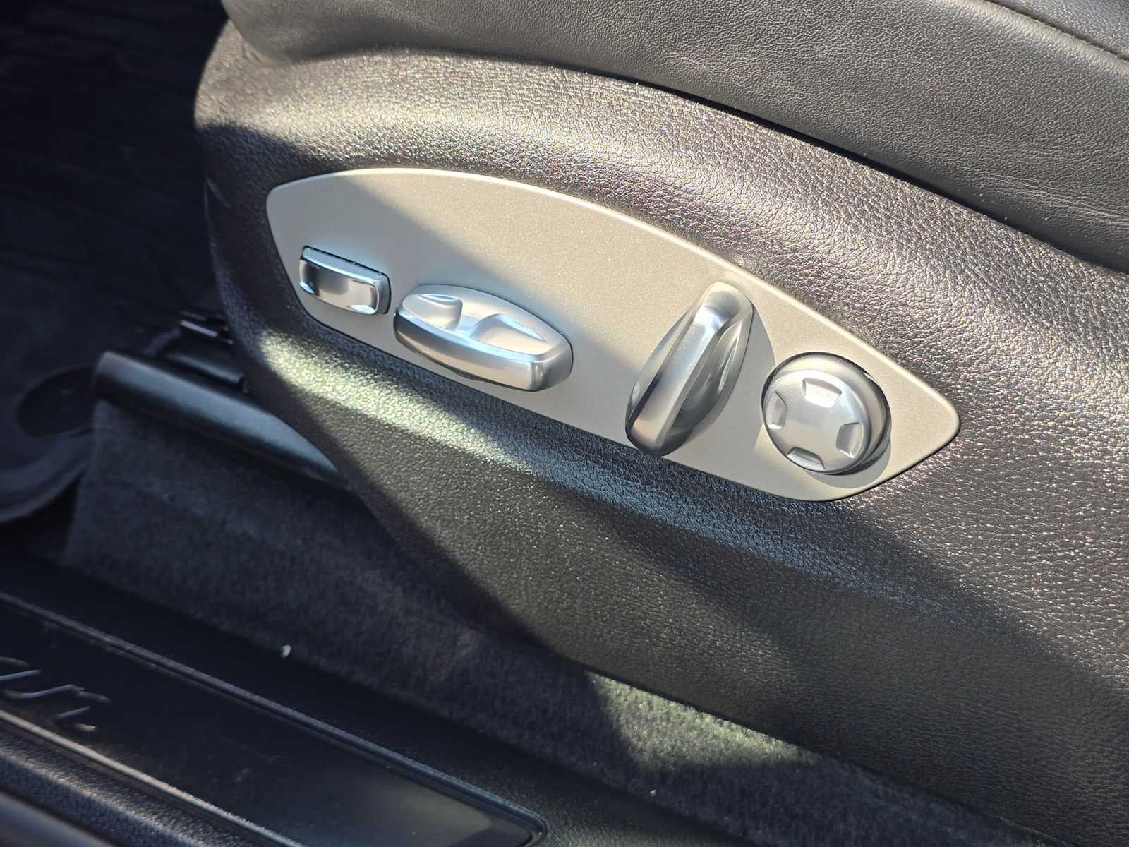 2024 Porsche Macan AWD
