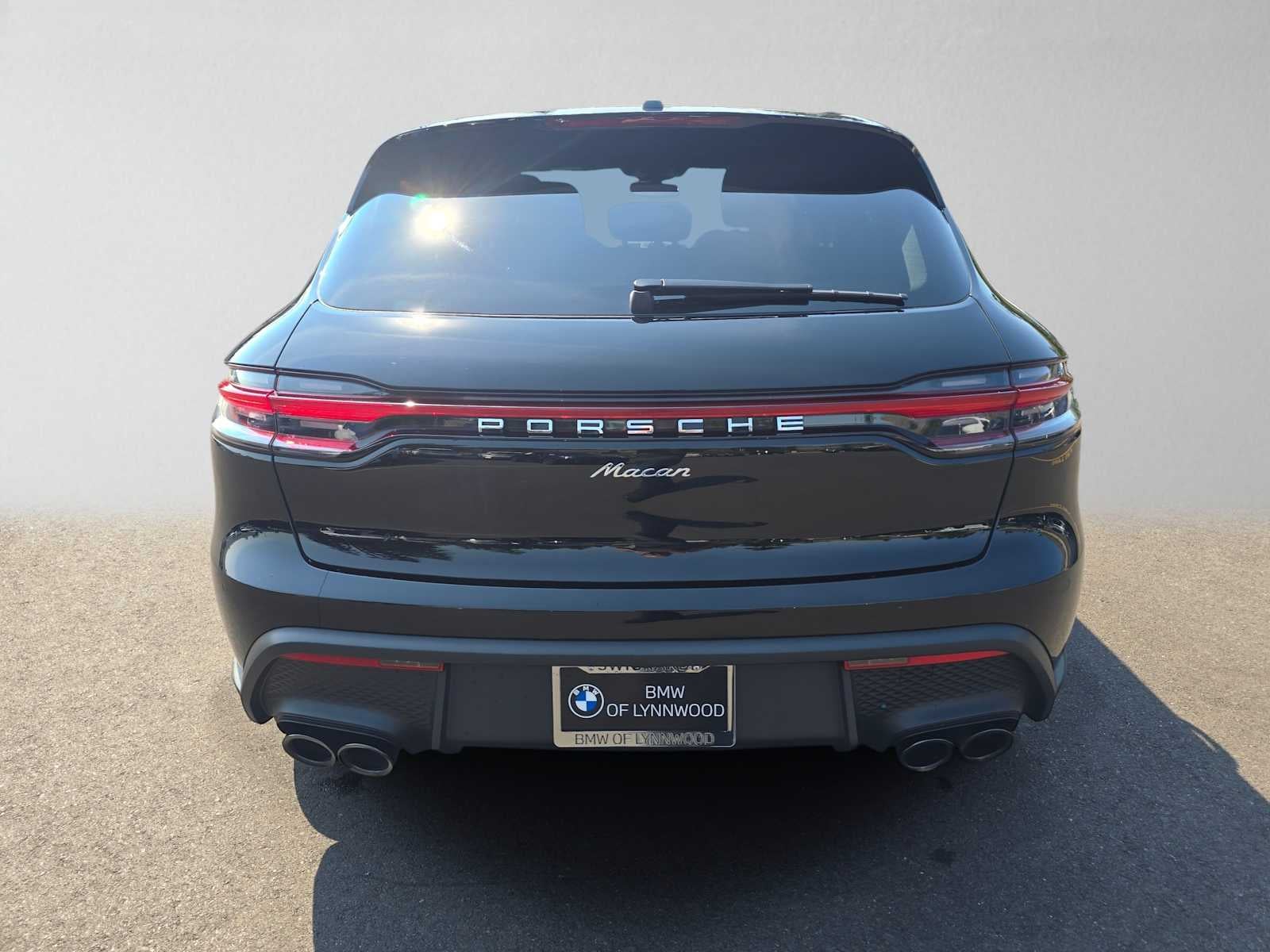2024 Porsche Macan AWD