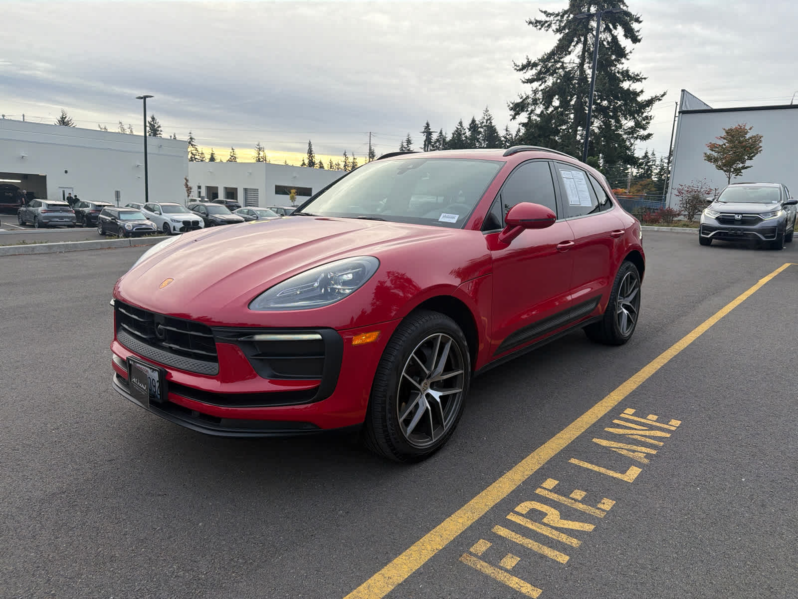 2023 Porsche Macan AWD