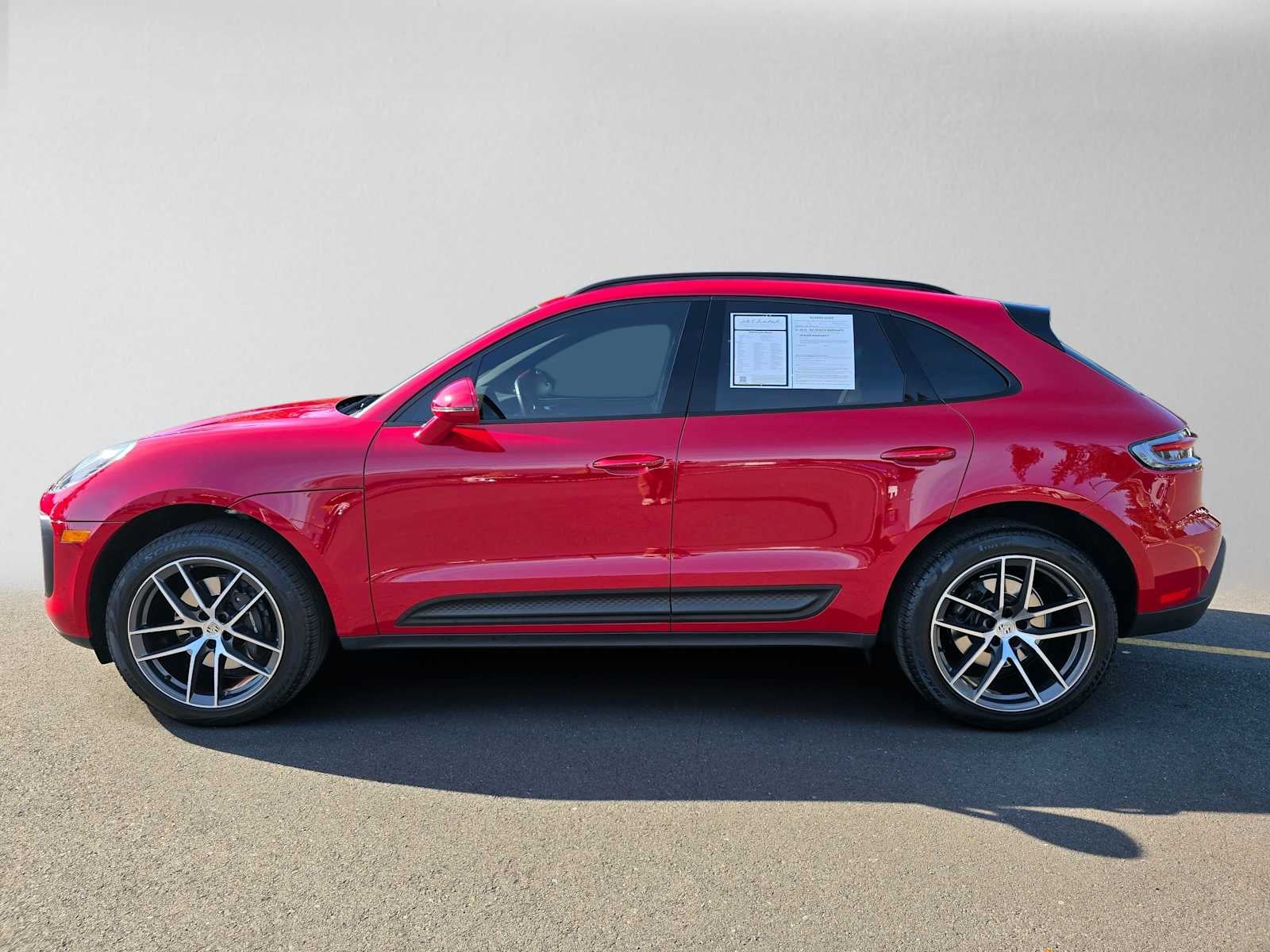 2023 Porsche Macan AWD