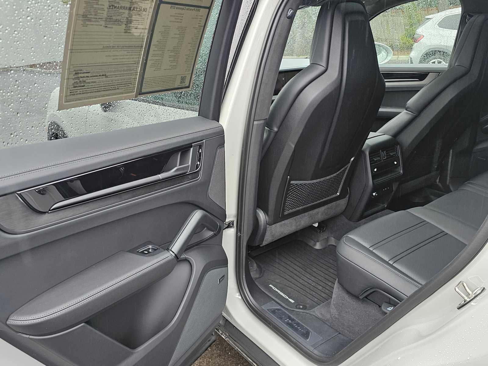 2025 Porsche Cayenne GTS