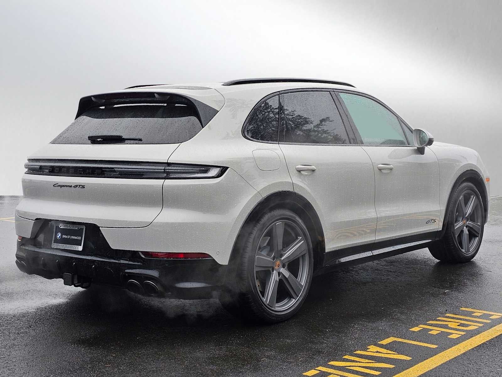 2025 Porsche Cayenne GTS