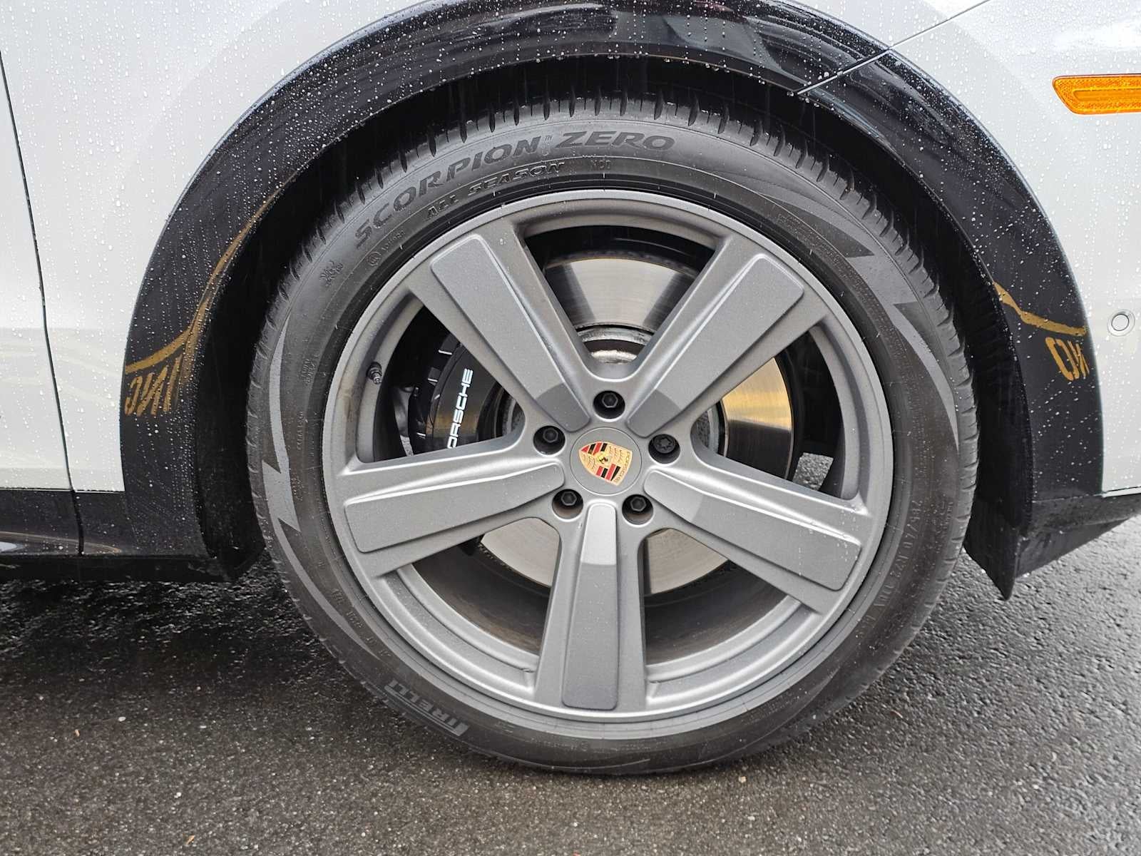 2025 Porsche Cayenne GTS