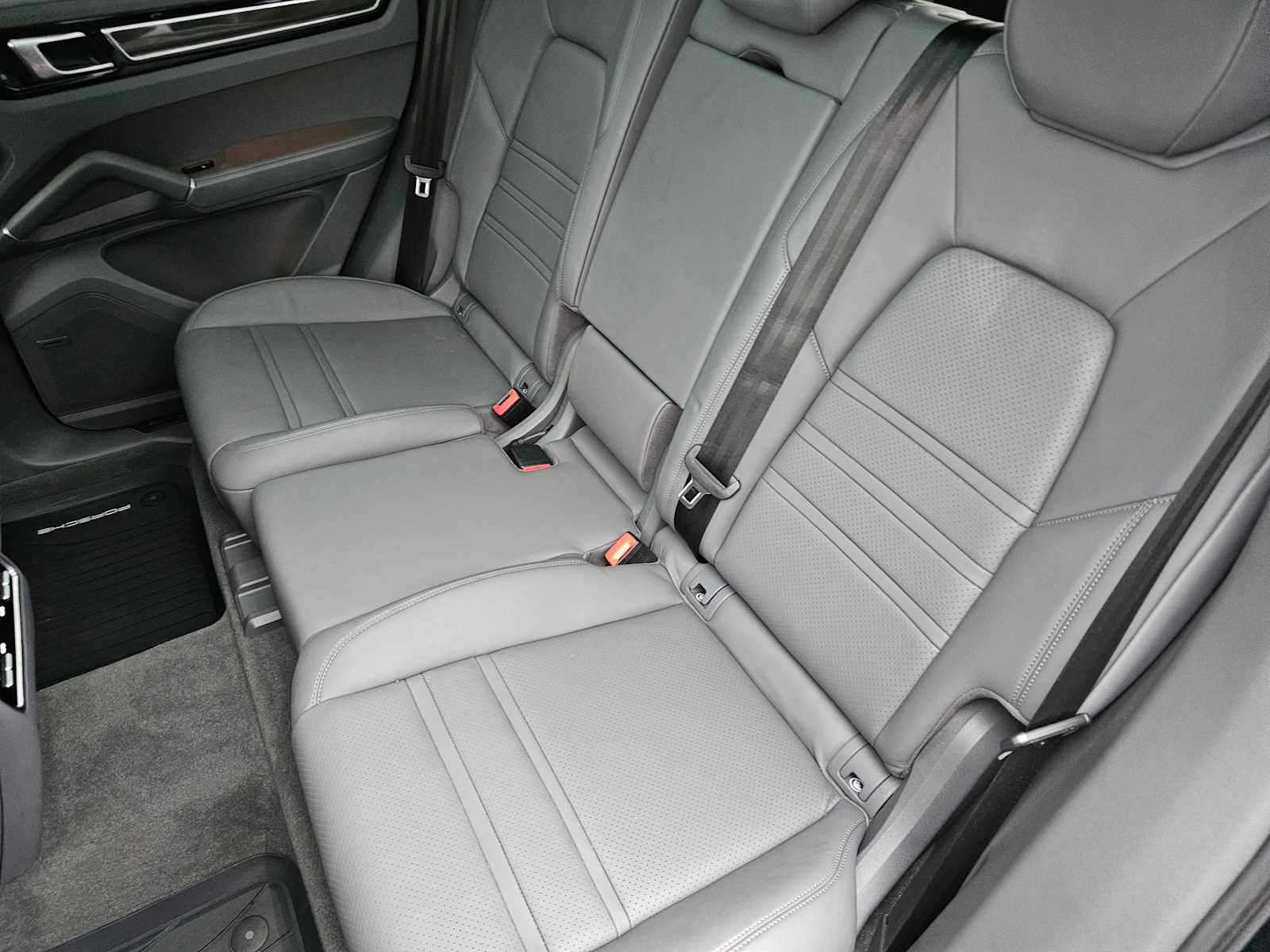 2023 Porsche Cayenne GTS