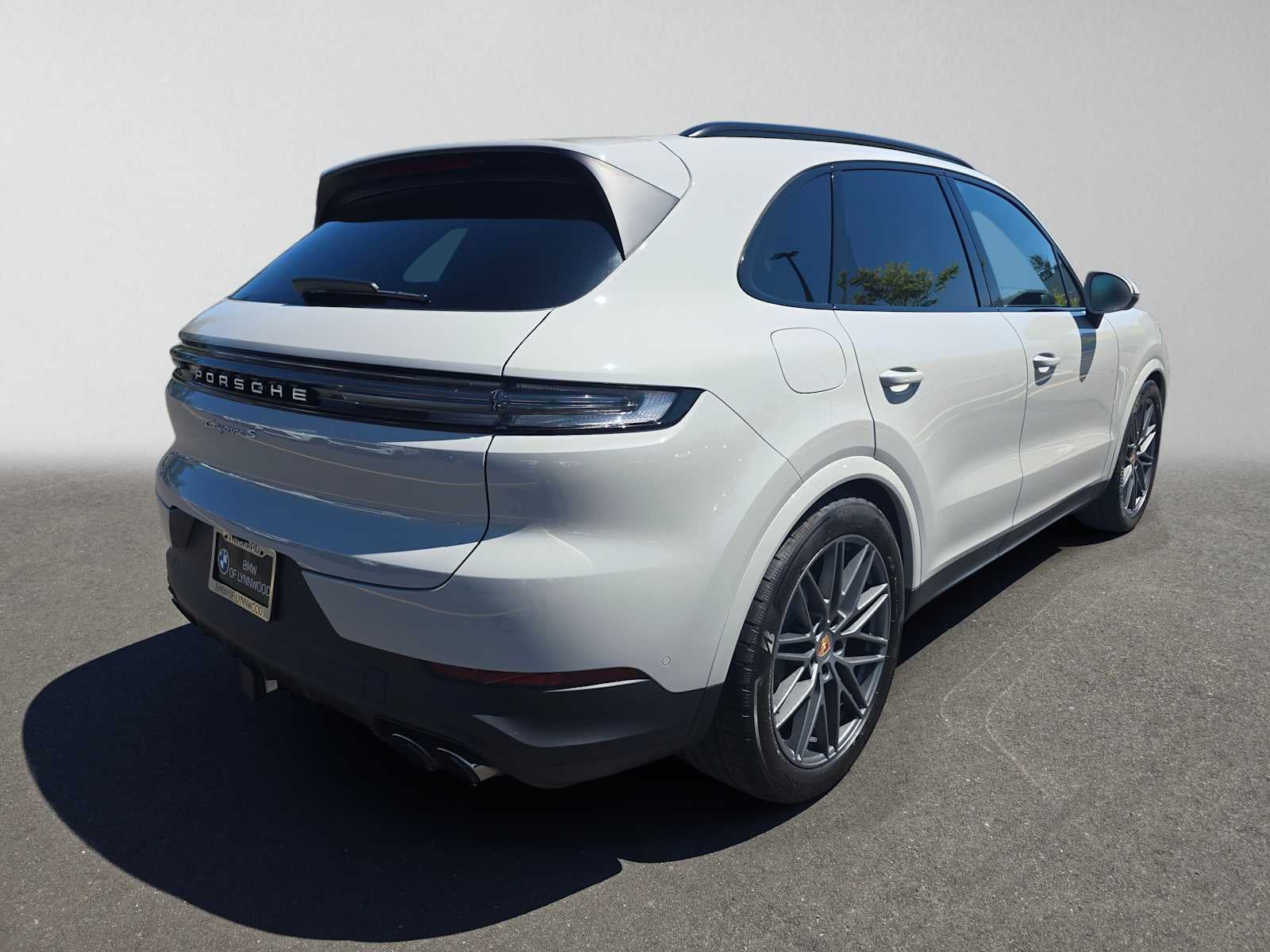 2025 Porsche Cayenne S