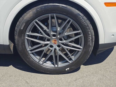 2025 Porsche Cayenne S