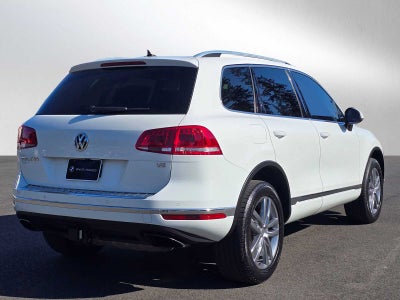 2016 Volkswagen Touareg Executive