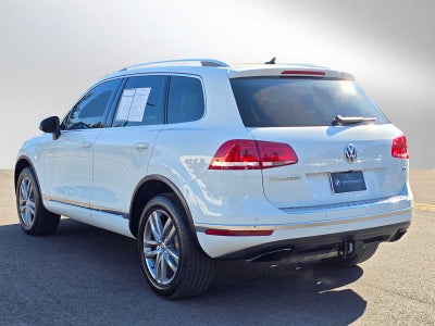 2016 Volkswagen Touareg Executive
