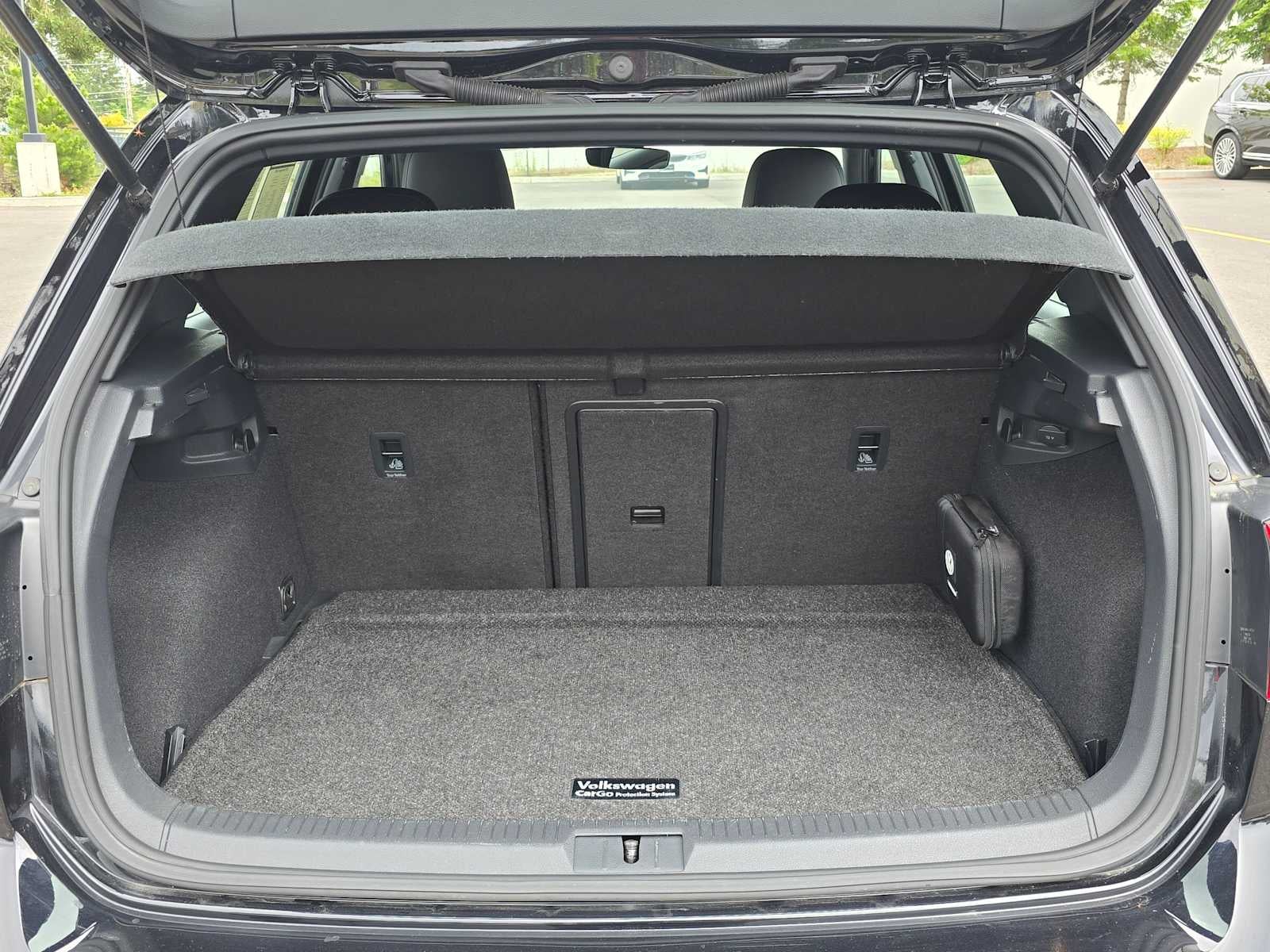 2019 Volkswagen Golf R 2.0T DSG w/DCC/Nav