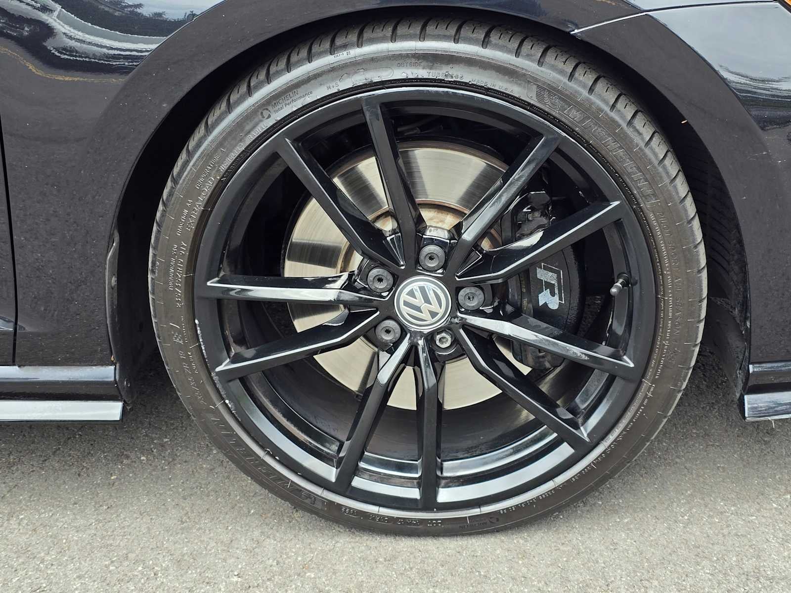 2019 Volkswagen Golf R 2.0T DSG w/DCC/Nav