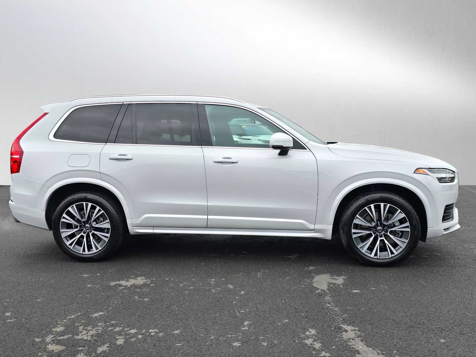 2020 Volvo XC90 Momentum