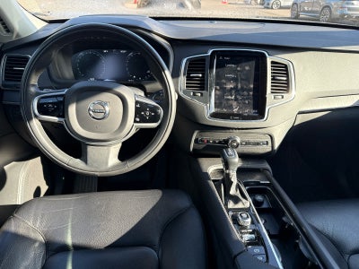 2020 Volvo XC90 Momentum