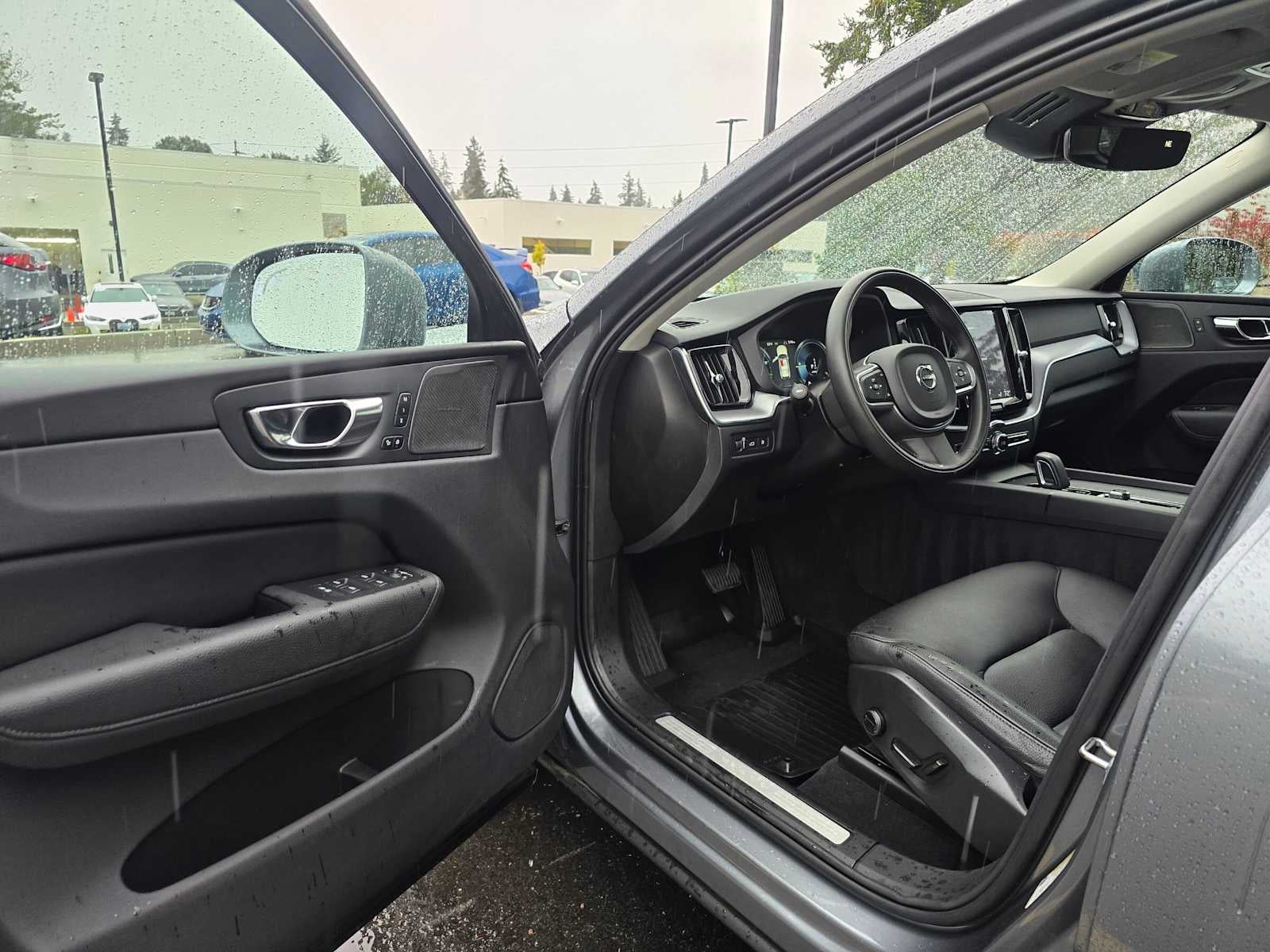 2020 Volvo XC60 Momentum