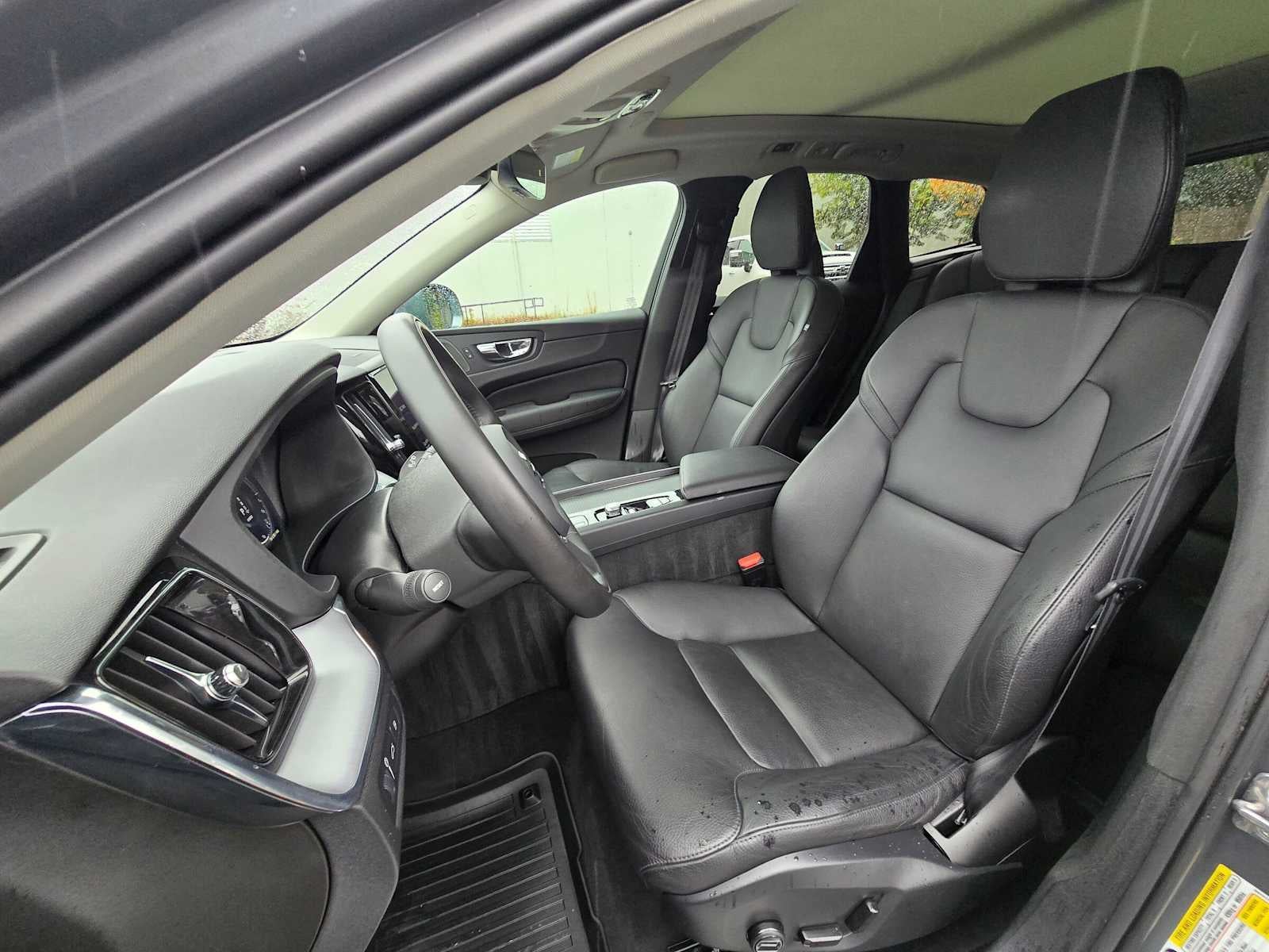 2020 Volvo XC60 Momentum