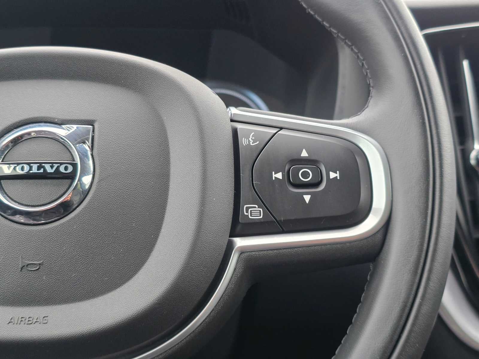 2020 Volvo XC60 Momentum