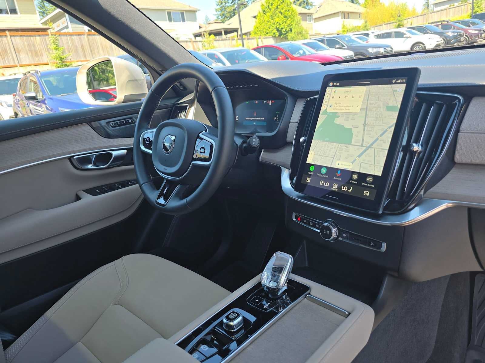 2026 Volvo XC90 Plug-In Hybrid Plus