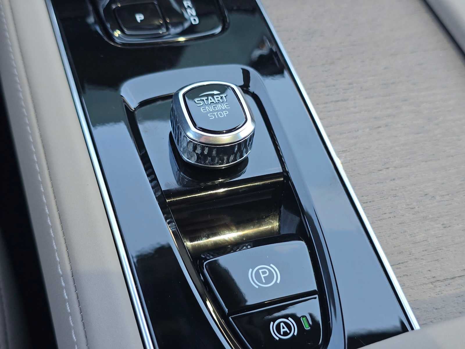 2026 Volvo XC90 Plug-In Hybrid Plus