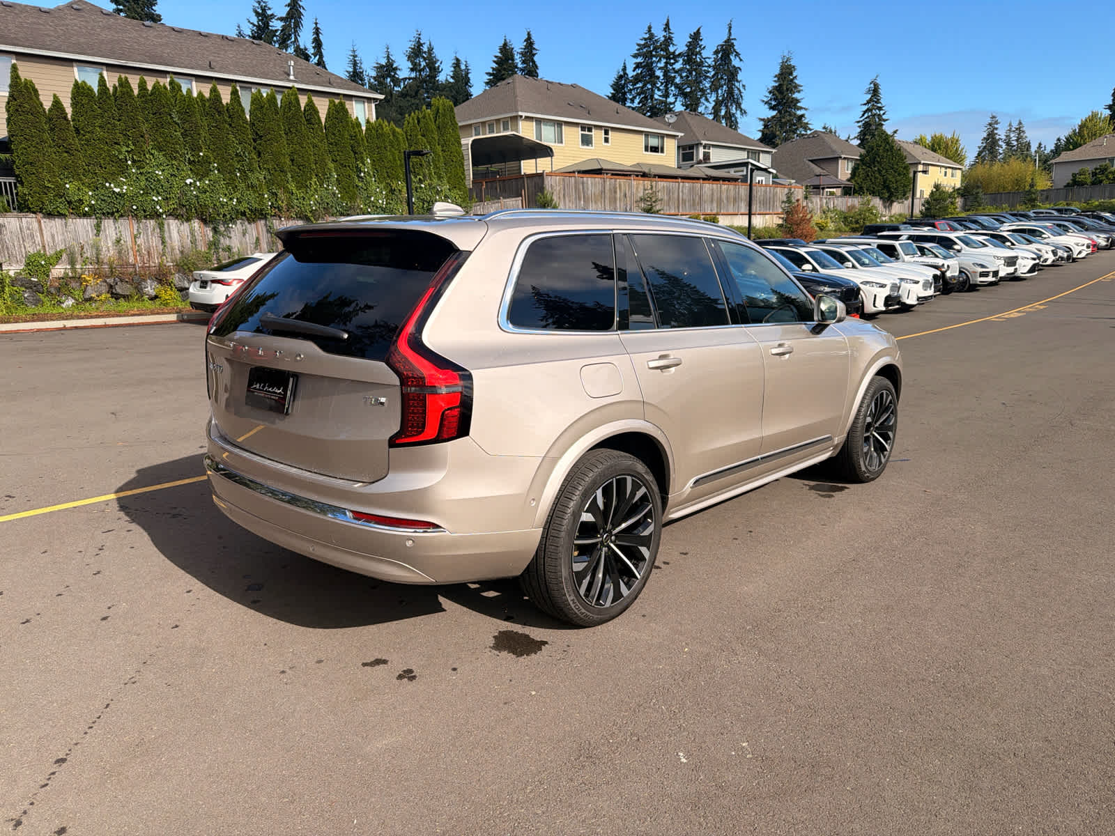 2026 Volvo XC90 Plug-In Hybrid Plus