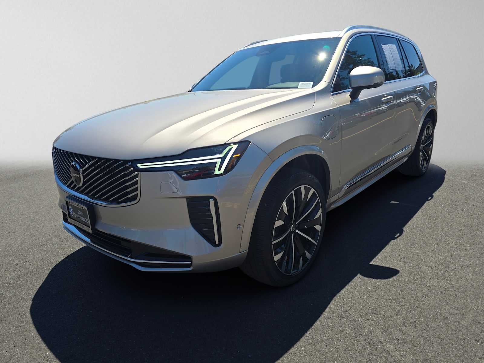 2026 Volvo XC90 Plug-In Hybrid Plus