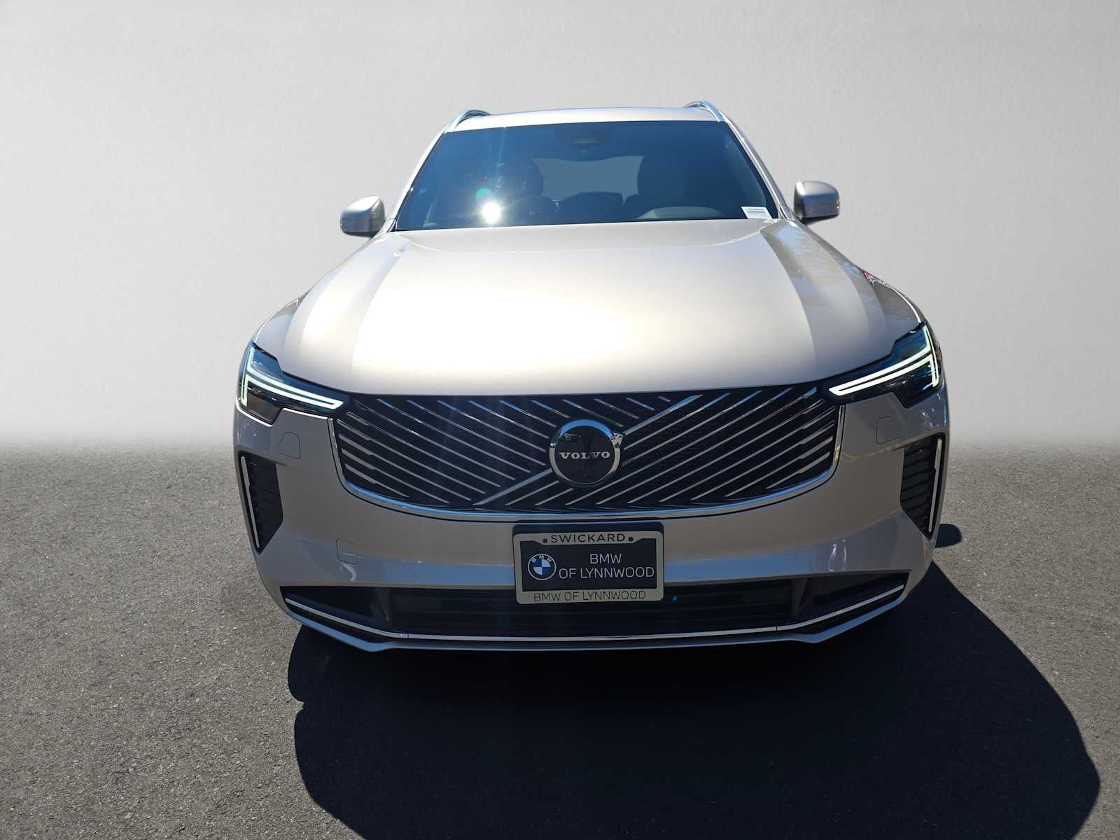 2026 Volvo XC90 Plug-In Hybrid Plus