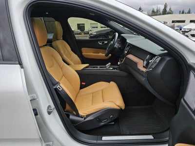 2024 Volvo XC60 Ultimate Dark Theme