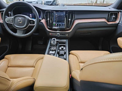 2024 Volvo XC60 Ultimate Dark Theme