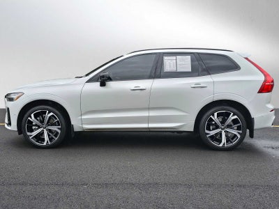 2024 Volvo XC60 Ultimate Dark Theme