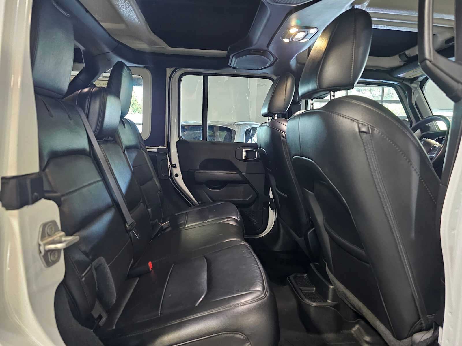 2022 Jeep Wrangler Unlimited Sahara Altitude 4x4